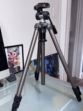 📸✨ Velbon Sherpa 200R Tripod – Precision Meets Professional Stability ✨📸